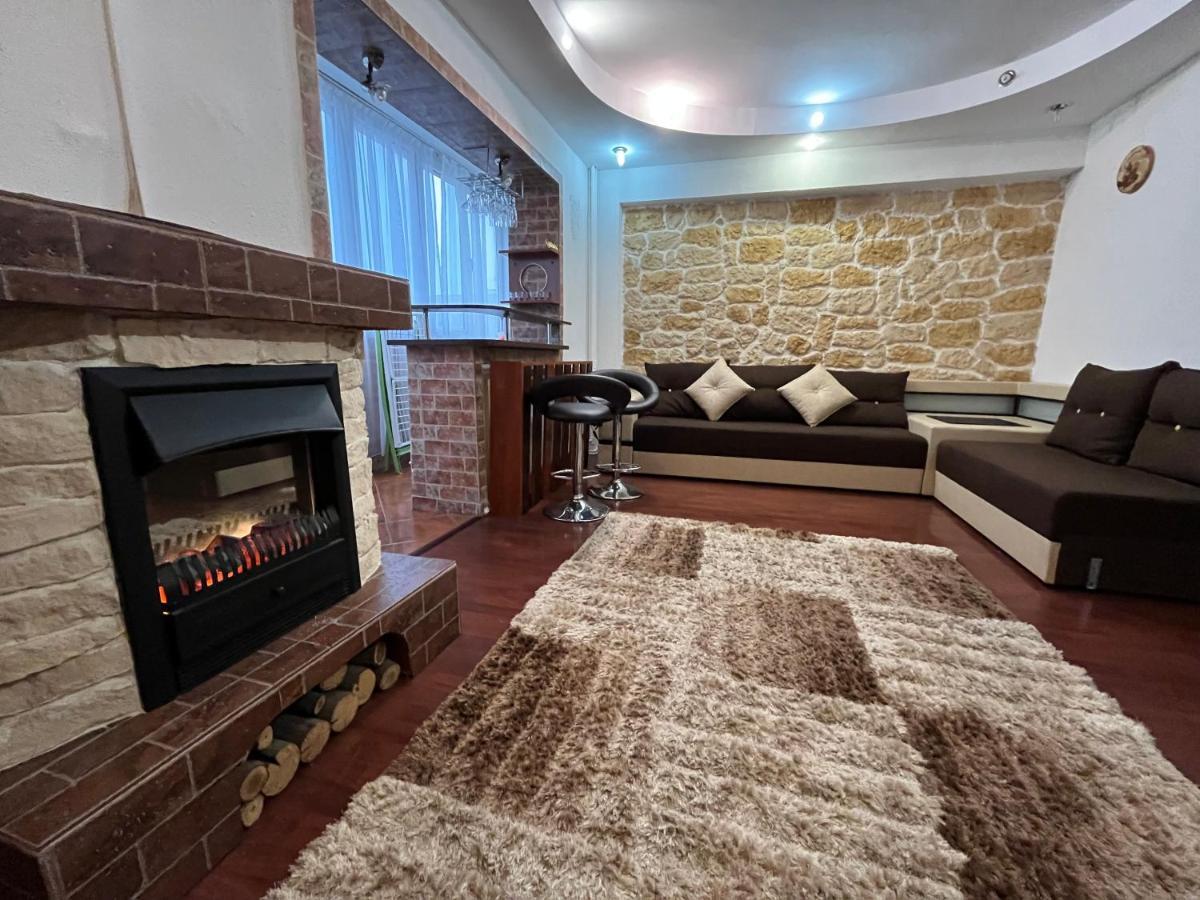 Modern Oasis With A Cozy Fireplace Your Stylish Apartment Minutes From Downtown Βουκουρέστι Εξωτερικό φωτογραφία