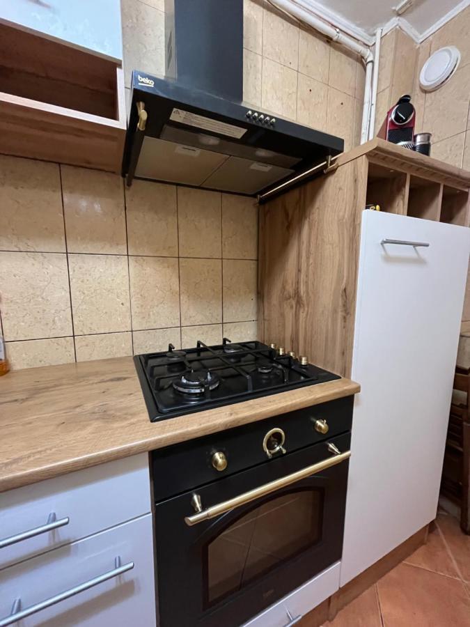 Modern Oasis With A Cozy Fireplace Your Stylish Apartment Minutes From Downtown Βουκουρέστι Εξωτερικό φωτογραφία