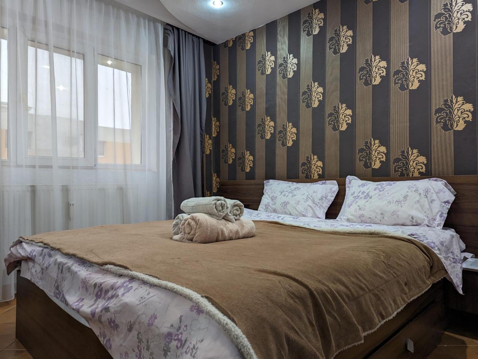 Modern Oasis With A Cozy Fireplace Your Stylish Apartment Minutes From Downtown Βουκουρέστι Εξωτερικό φωτογραφία